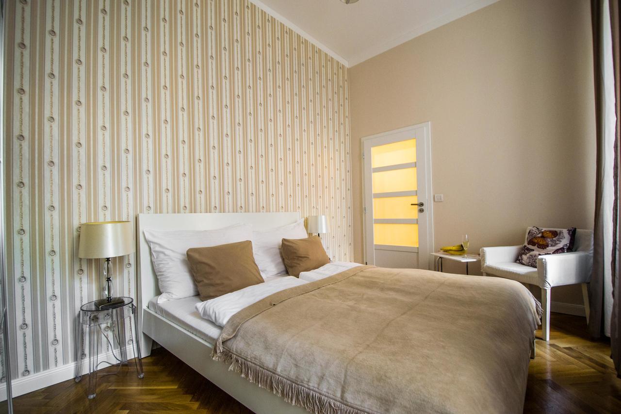 Vojtesska Apartment By Ruterra ปราก ภายนอก รูปภาพ