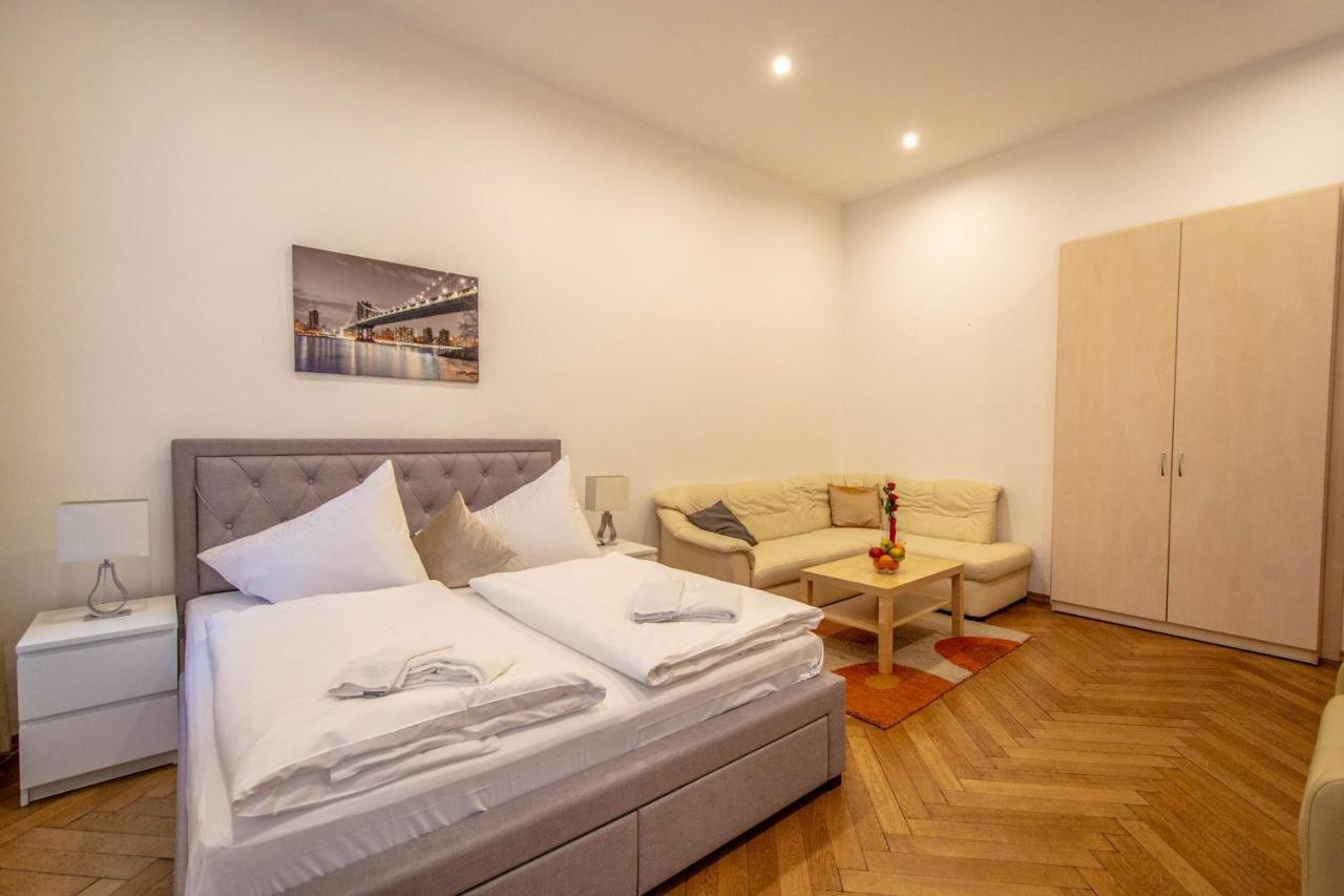 Vojtesska Apartment By Ruterra ปราก ภายนอก รูปภาพ