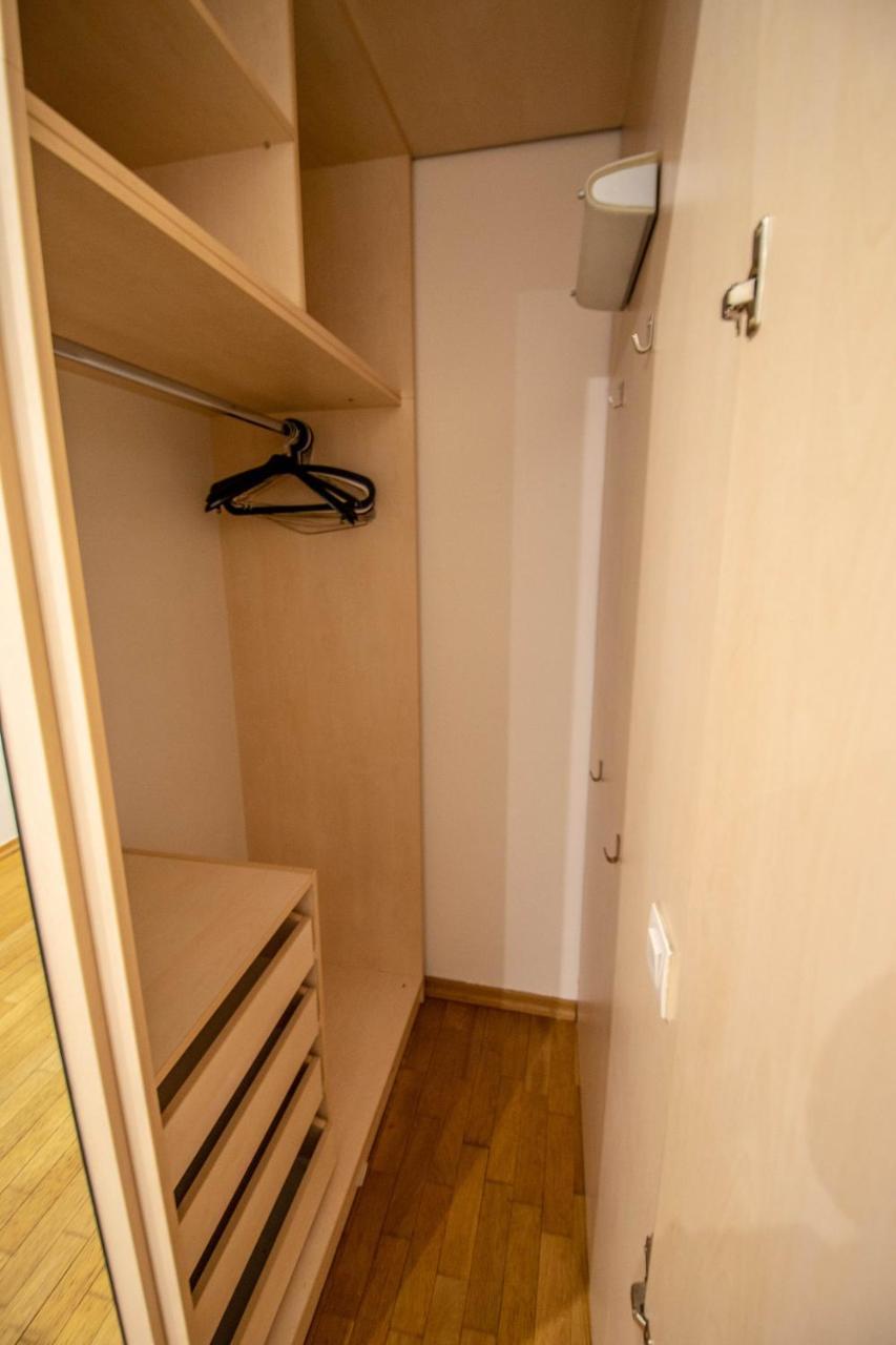 Vojtesska Apartment By Ruterra ปราก ภายนอก รูปภาพ