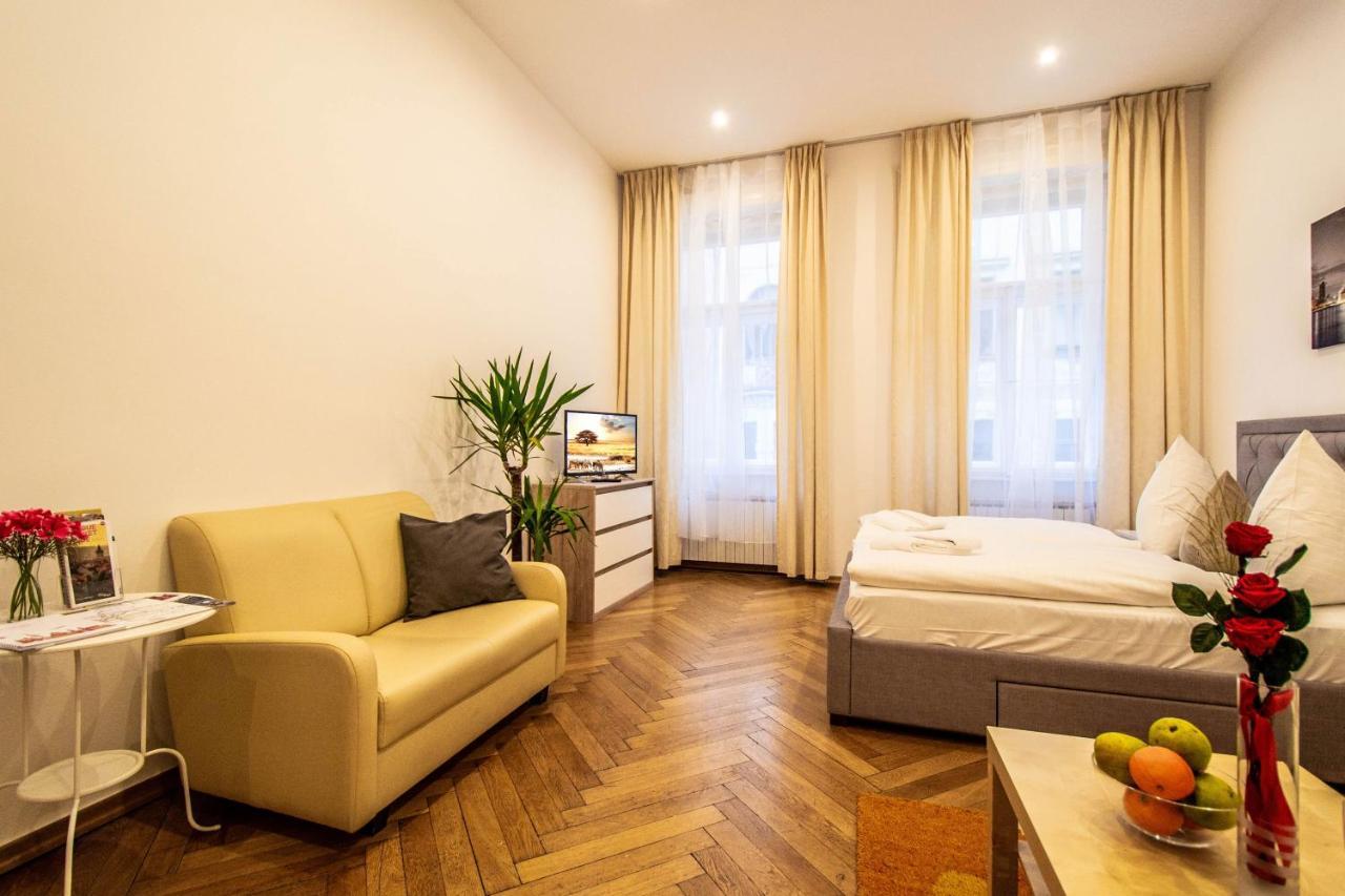 Vojtesska Apartment By Ruterra ปราก ภายนอก รูปภาพ