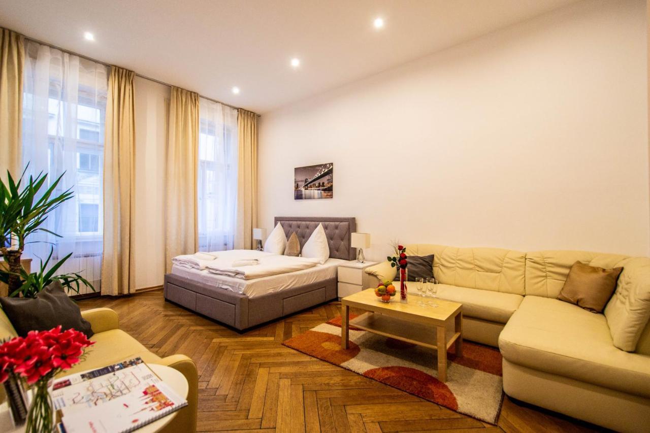 Vojtesska Apartment By Ruterra ปราก ภายนอก รูปภาพ