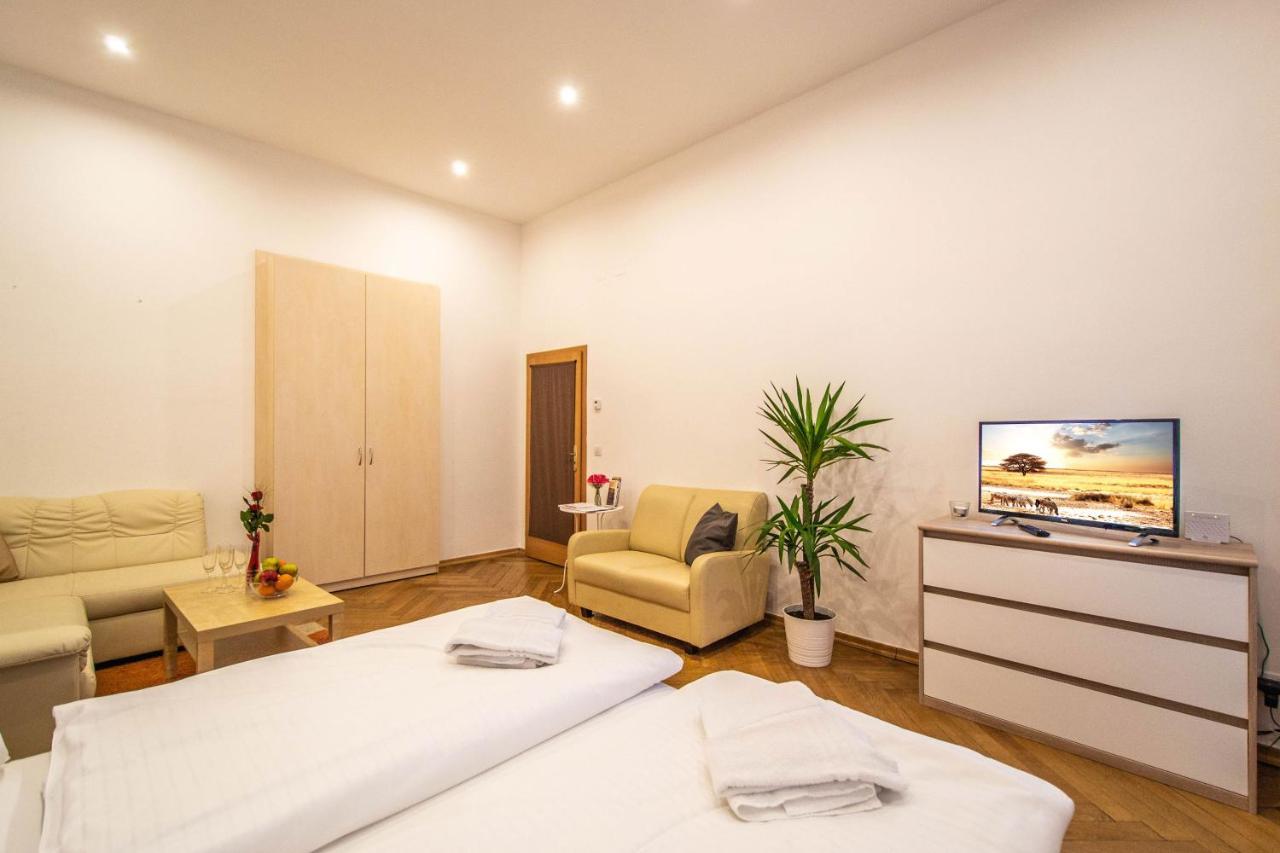 Vojtesska Apartment By Ruterra ปราก ภายนอก รูปภาพ